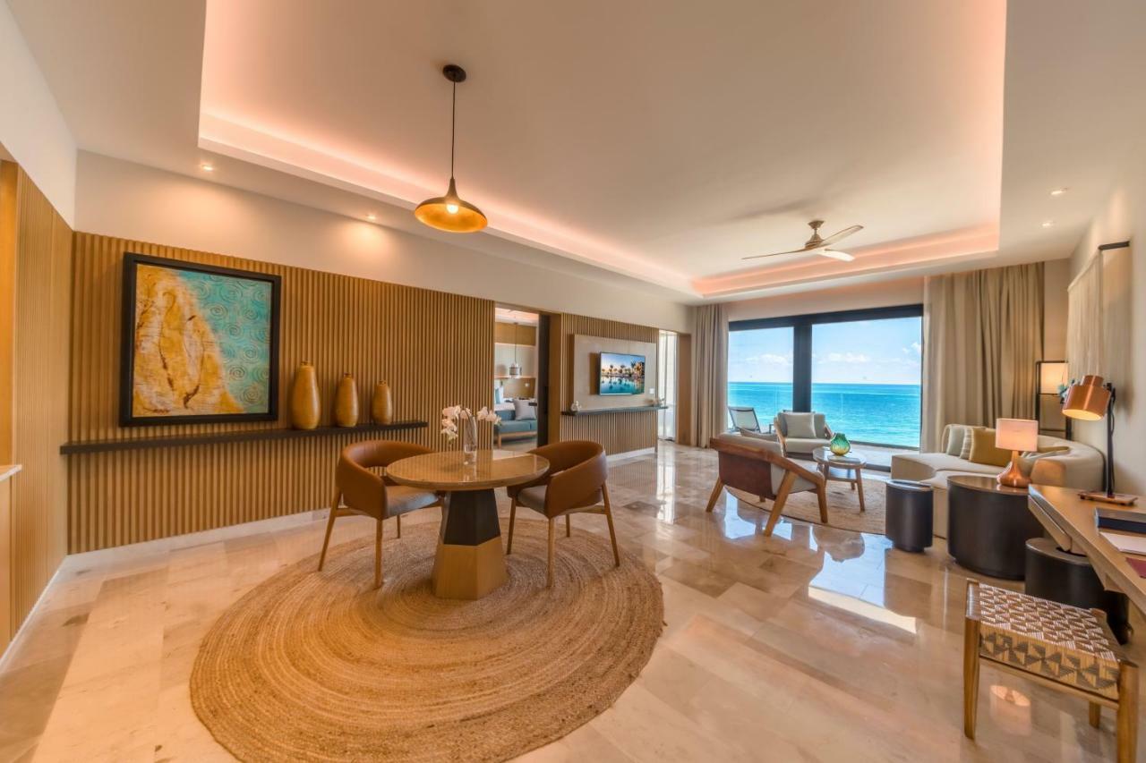 Resort Haven Riviera Cancun 5*